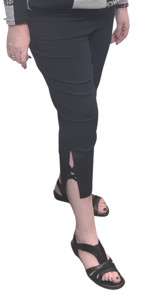 Chloe 3/4 Length Pants - Black