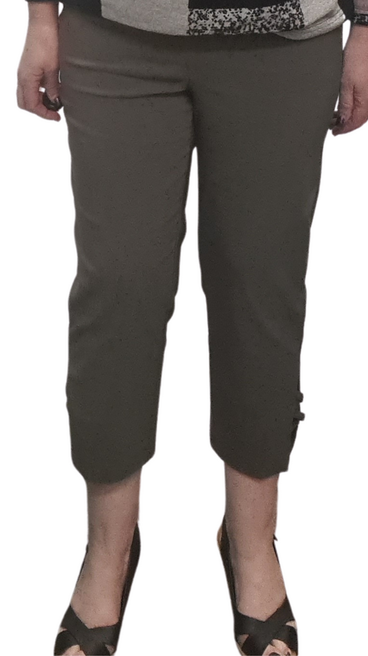 Chloe 3/4 Length Pants - Olive